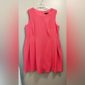 Madison Leigh Dress. Creates perfect hourglass shape. Size 20.
